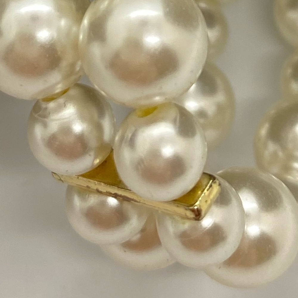 Faux pearl two strand stretch bracelet - Picture 7 of 7